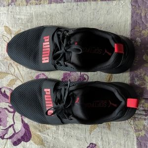 Puma men's tennis shoes/sneakers